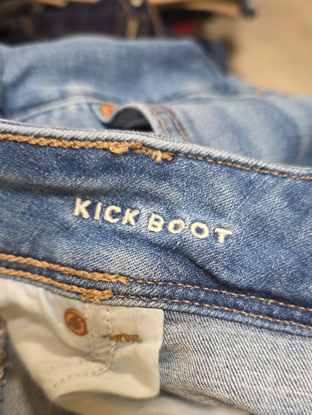 AE KICKBOOT JEANS